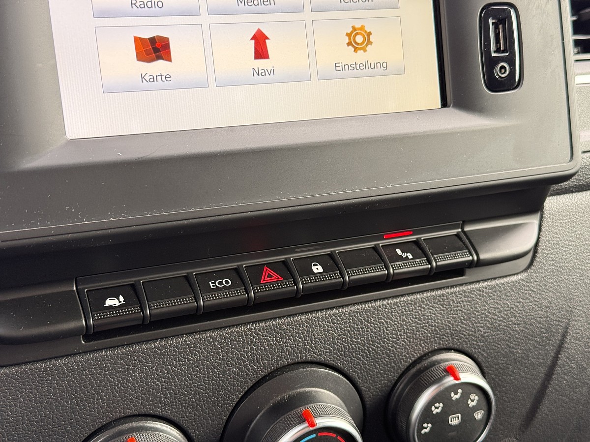 914511_1406653363909_slide bei Auto ROC in