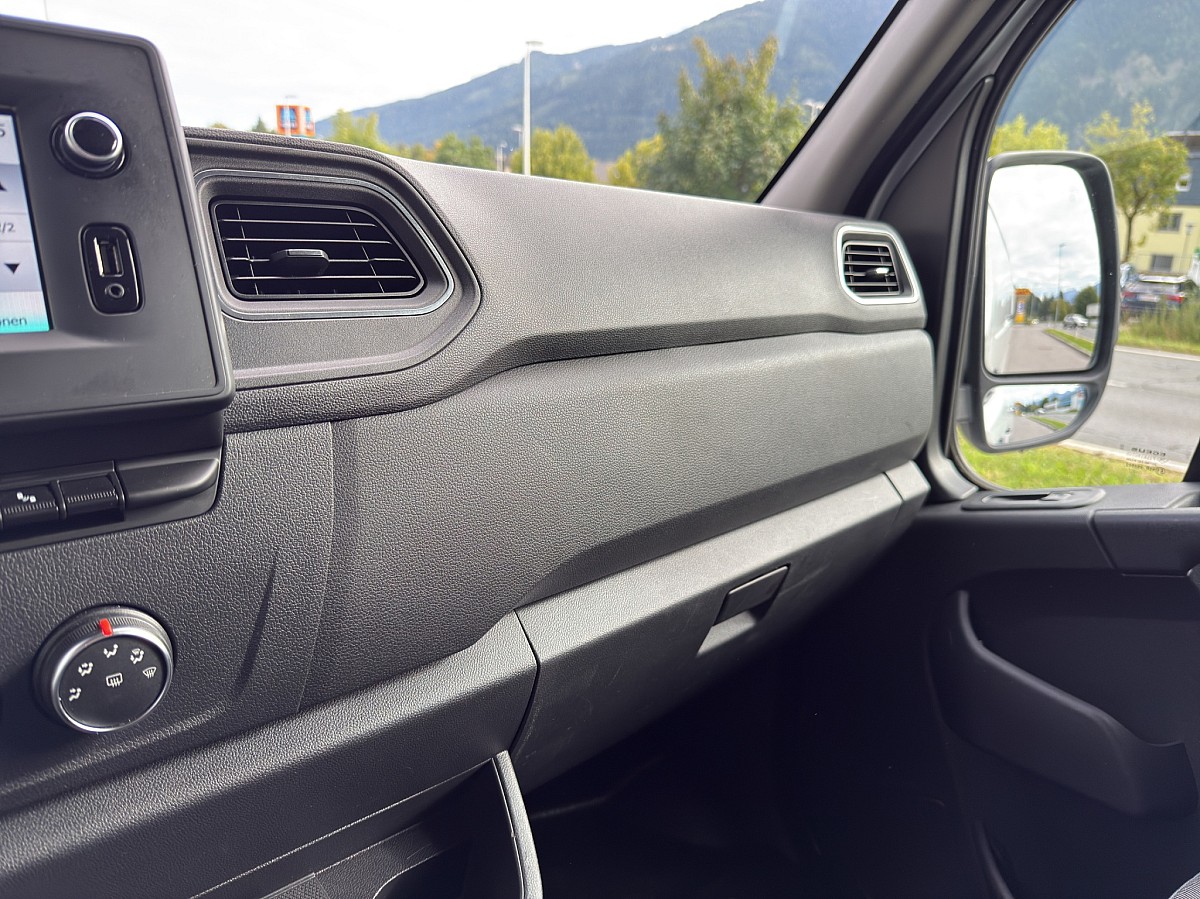 914511_1406653363917_slide bei Auto ROC in