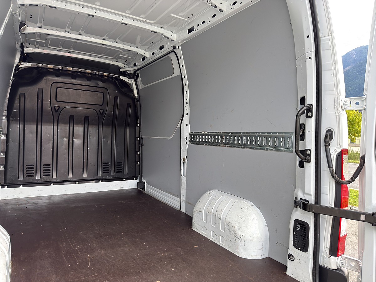 914511_1406653363922_slide bei Auto ROC in