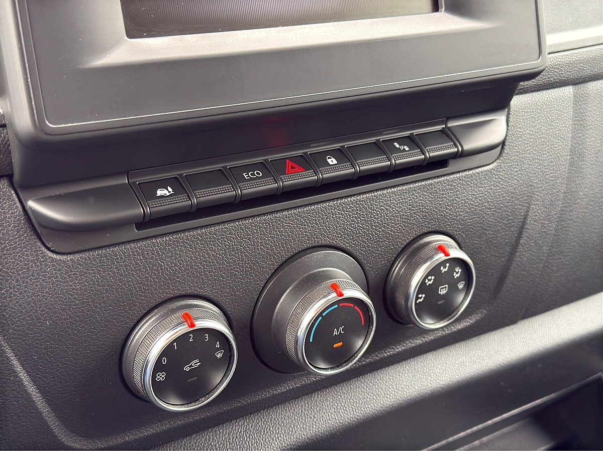 914508_1406655779779_slide bei Auto ROC in